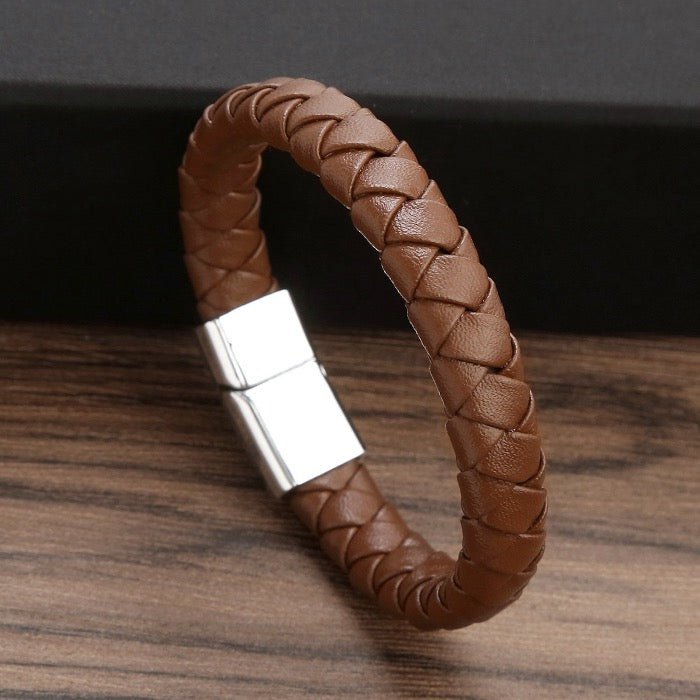 Leerachtige gevlochten herenarmband