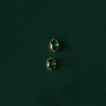 Moderne vintage groene kristallen oorstekers