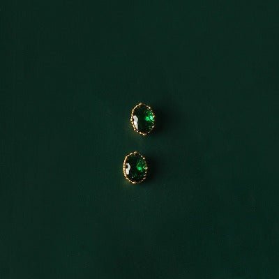 Moderne vintage groene kristallen oorstekers