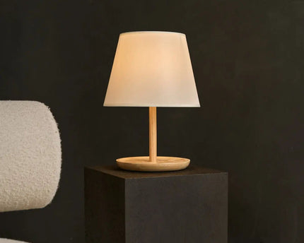 Emily lichtbruine houten lamp met kabel - handgemaakt duurzaam ontwerp voor thuis