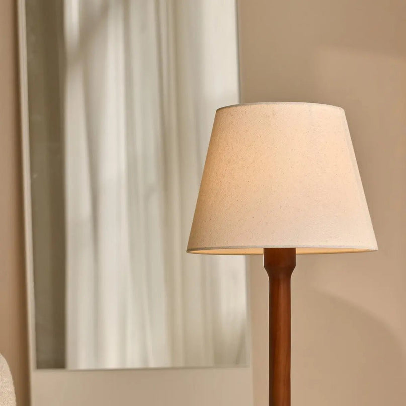Nova Kastanjebruine Lamp met Houten Voet | Stijlvolle woonkamer- en slaapkamerverlichting