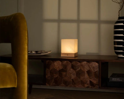 YCE lichtbruine draadloze houten lamp met bevroren glas-oplaadbare, dimbare, 100-uur batterij