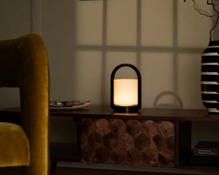 George donkerbruine houten lamp – oplaadbaar, dimbaar en draagbaar