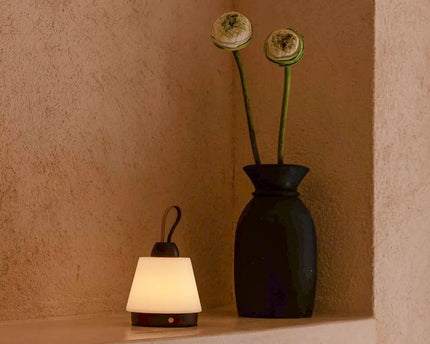 Liv donkerbruine oplaadbare lamp – leren band, dimbaar, 3 lichtmodi, draadloos