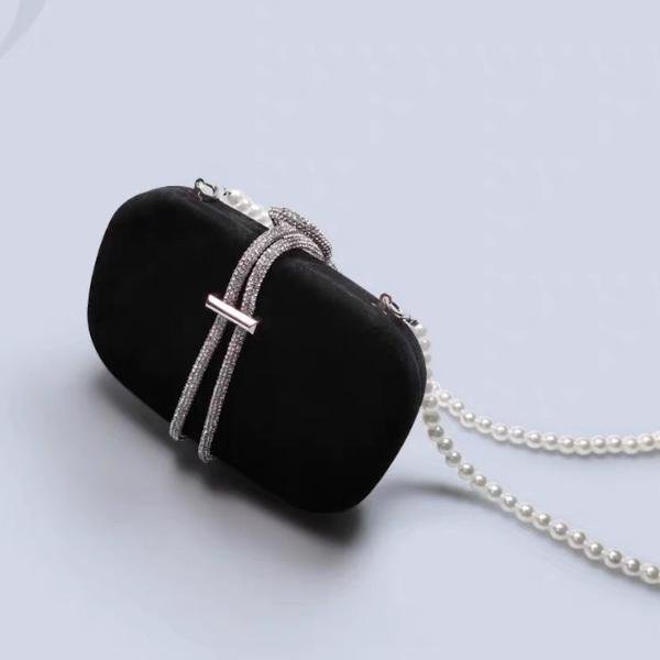 Luxe zwart fluwelen feestclutch-fonkelende diamanten riem