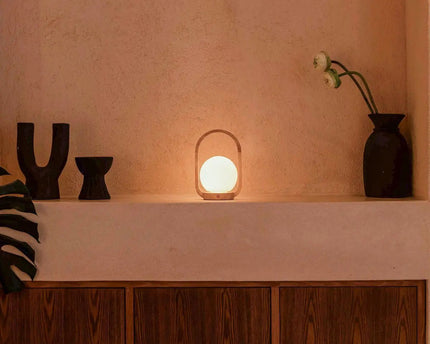 Skye Lichtbruine Houten Snoerloze Lamp | Oplaadbaar en dimbaar ontwerp