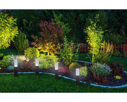 4 Set LED Outdoor Spike, voor buiten, plastic aarde spit in zwart, geïntegreerd LED