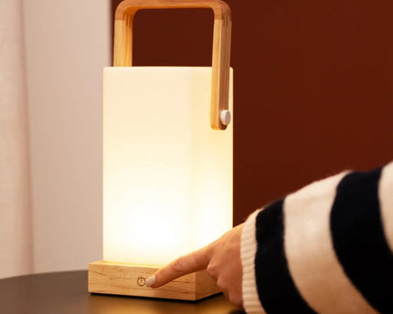 Harper lichtbruine houten lamp – draadloze oplaadbare tafellamp met handvat
