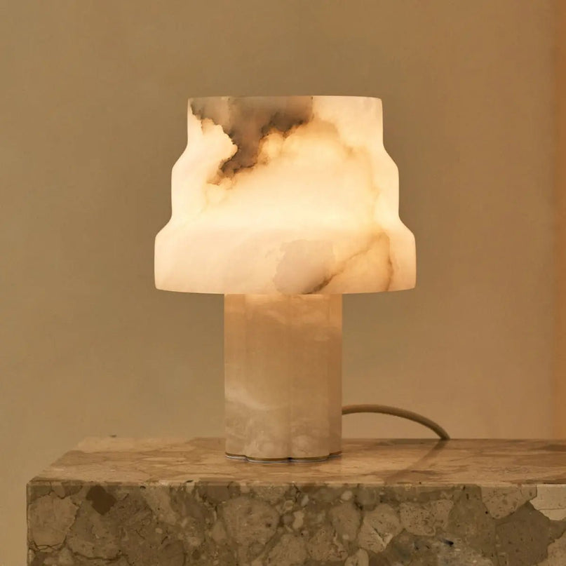 Alessandra Albasten Lamp | Elegante moderne verlichting voor interieurs