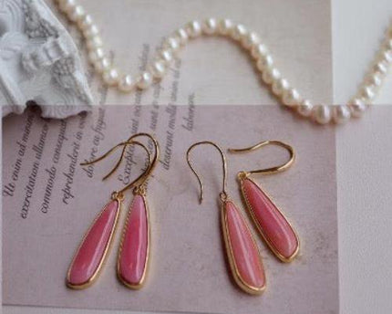 Minimalistische roze koningin Conch Shell oorbellen