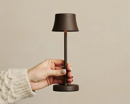 De pijp mini mokka bruin oplaadbare tafellamp - draadloos opladen, dimbare lamp en 3 lichte kleuren