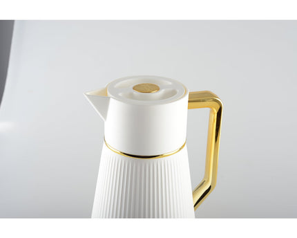 Wit koffiezetapparaat met gouden handgreep 1l