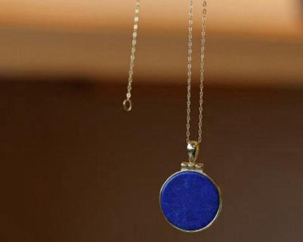 Helios lapis lazuli ronde hanger ketting