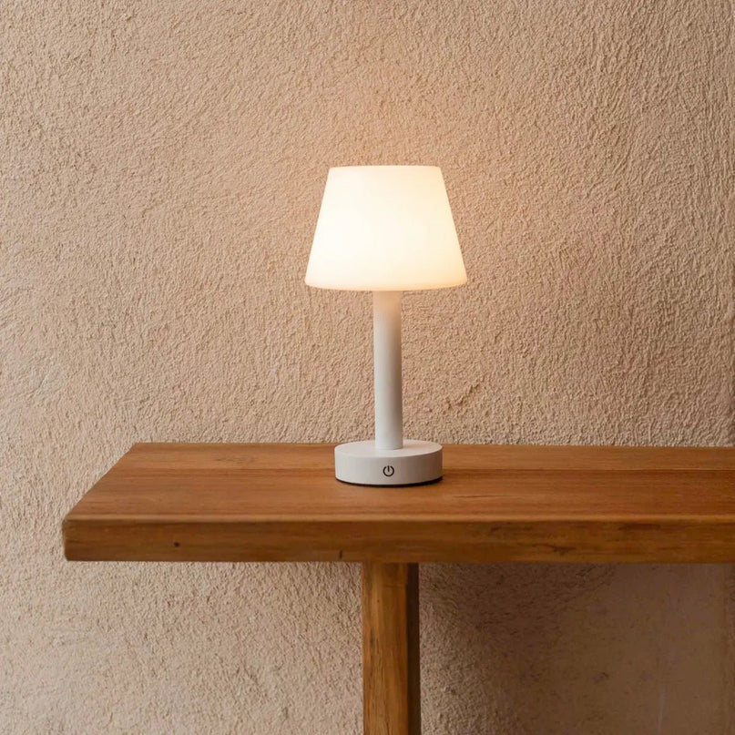 Zoë Witte Houten Oplaadbare Tafellamp | Draadloos, dimbaar, USB-C, batterij met een levensduur van 80 uur