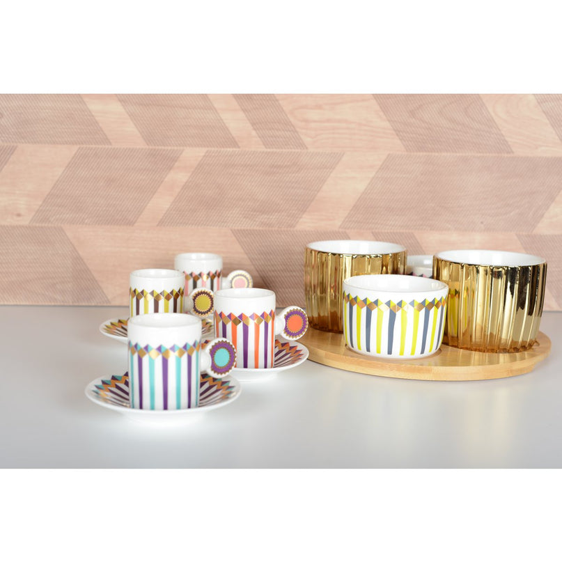 4 kopje aperitief ingesteld met houten lade - illusie