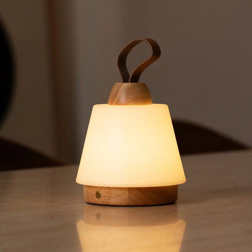 Liv lichtbruine oplaadbare lamp – lederen band, dimbaar, draadloos