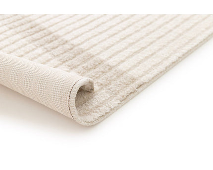 Zachte en comfortabele en grafisch tapijt linea