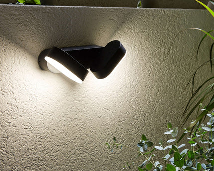 LED Outer Wall Lamp "Motus" gemaakt van metaal en plastic in het zwart, met geïntegreerde LED