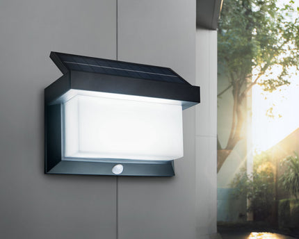 LED Solar Buitenwandlamp met bewegingsdetector, voor buiten, wandlamp - Plastic in zwart, met geïntegreerde LED