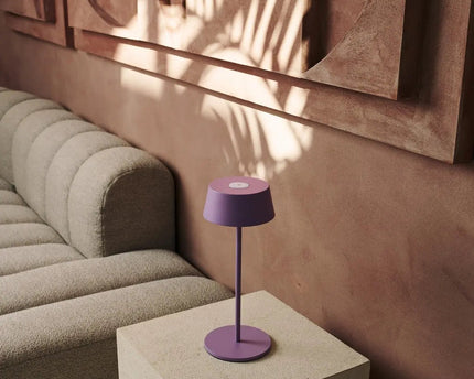 Hugo Violet Lila Oplaadbare tafellamp - Stijlvol, dimbare lamp & draadloos
