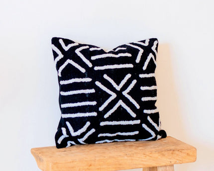 Decoratieve kussenhoes handgemaakt – zwarte kussenhoes – Boho sierkussen – 40x40 / 50x50 cm geborduurde kussenhoes gemaakt van katoen BIMA