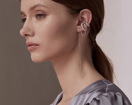Elegante oormanchet met ketting - Uit één stuk