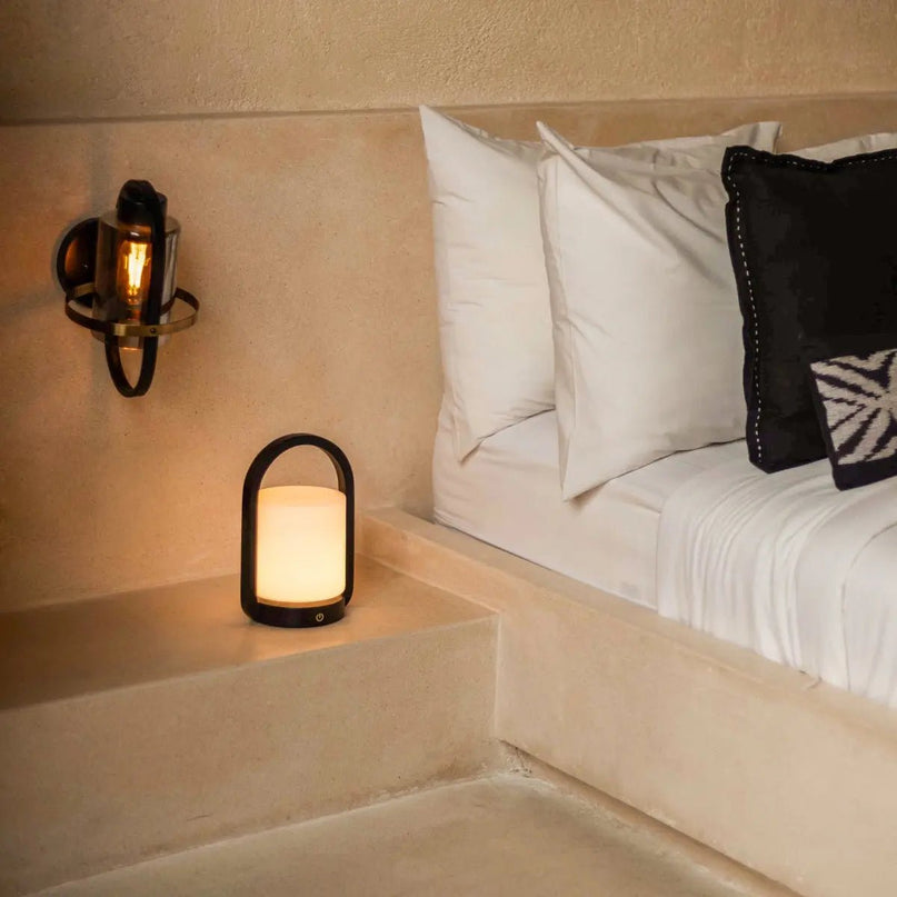 George donkerbruine houten lamp – oplaadbaar, dimbaar en draagbaar