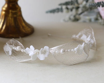 Romantische zilveren mesh bruidshoofdband-keramische bloemen