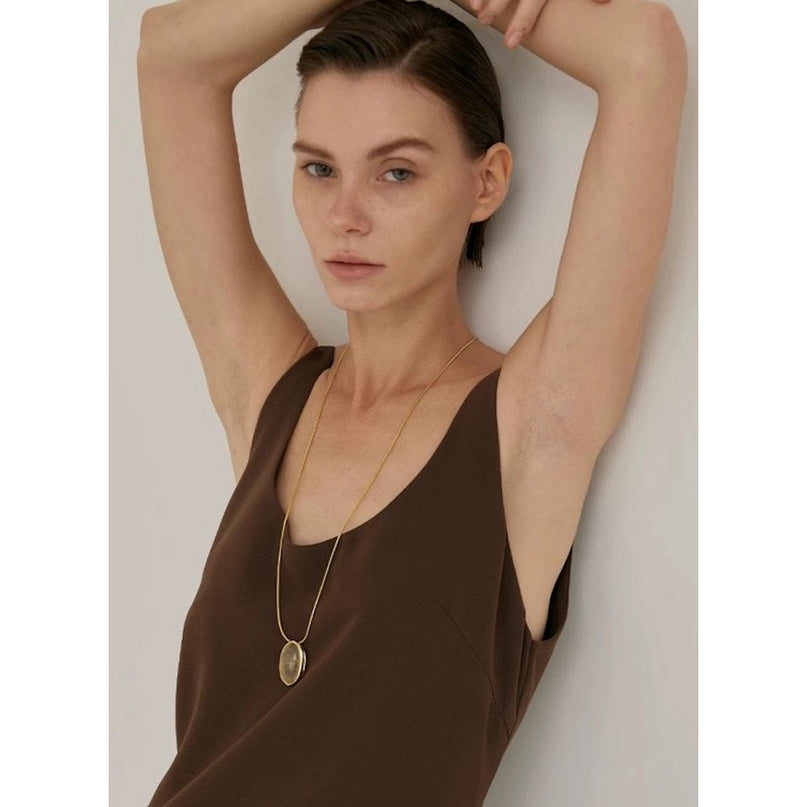 Minimalistisch goud gerutileerde kwarts ovale hanger ketting