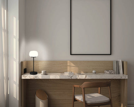 LED -batterij/ tafellamp "Pina" 30 cm hoog, gemaakt van metaal (zwart) en glas (wit), geïntegreerde LED's, warm wit