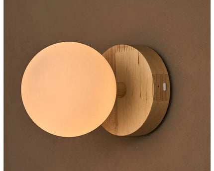 Richella lichtbruin houten en glazen wandlicht - oplaadbaar en draadloos
