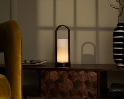 Evie Donkerbruine Oplaadbare Houten Tafellamp – Dimbaar & Snoerloos