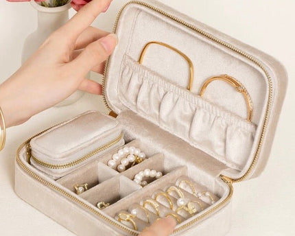 Duel Velvet sieradendoosje - Melkachtig beige