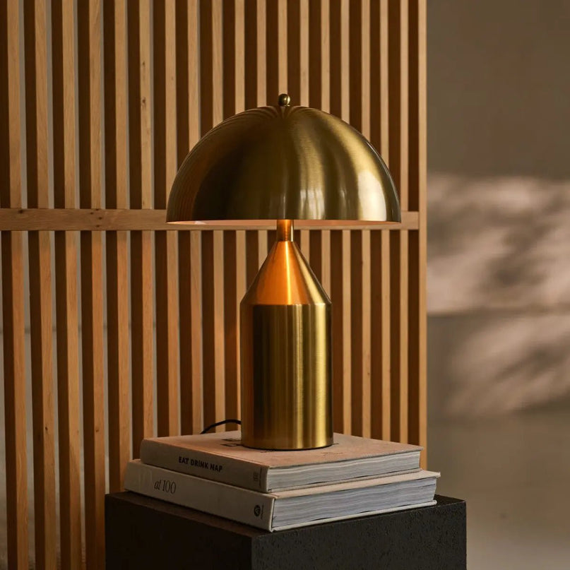 Otto Gold Dressoir Lamp – Stijlvolle metalen tafellamp voor elke kamer