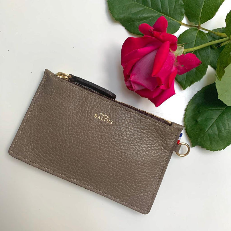 Jade clutch