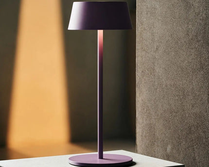 Hugo Violet Lila Oplaadbare tafellamp - Stijlvol, dimbare lamp & draadloos