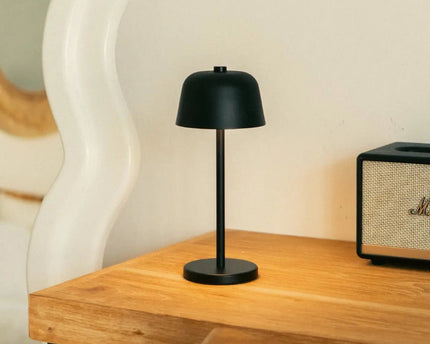 Anton Zwarte Oplaadbare Tafellamp | Stijlvolle en draadloze verlichting