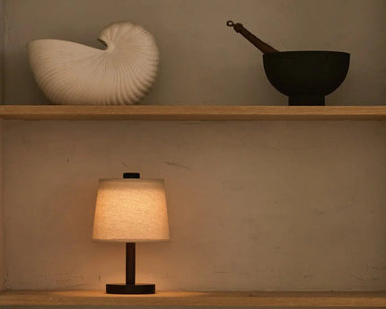 Rover donkerbruine houten lamp – oplaadbare, draadloze en dimbare lampenkap