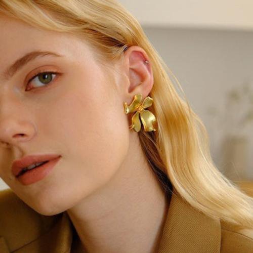 Uniek ontwerp levendige bloem oorstekers